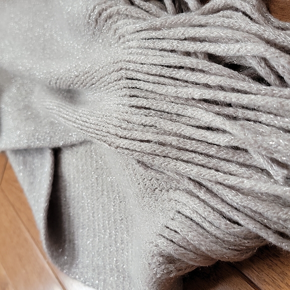 Maurices Sparkly Ombre Poncho w Opening - Picture 2 of 4